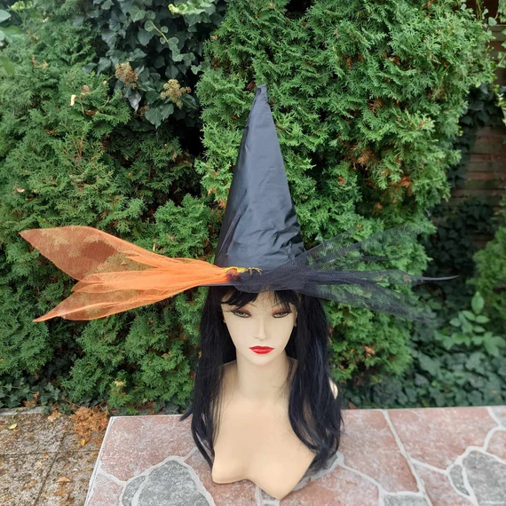 Halloween fekete-narancssárga tüllös-pókos boszorkány kalap arany pókkal