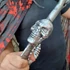 Kép 8/8 - Halloween lánc, zombi fegyver, kampóval