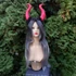Kép 2/4 - Piros szarvas Demóna fejpánt farsangra, Halloweenre