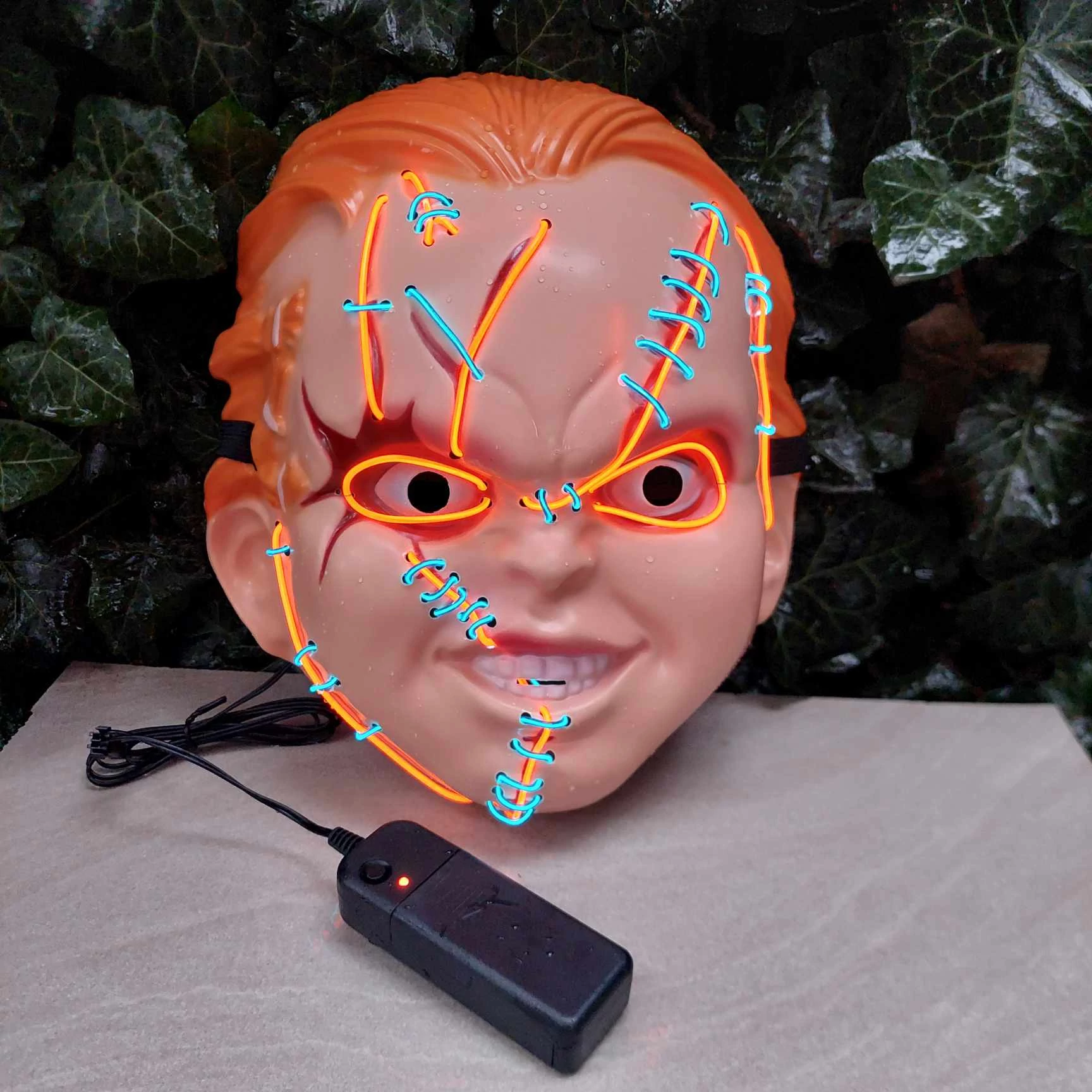 Chucky baba, ledes, világító horror maszk álarc Halloweenre