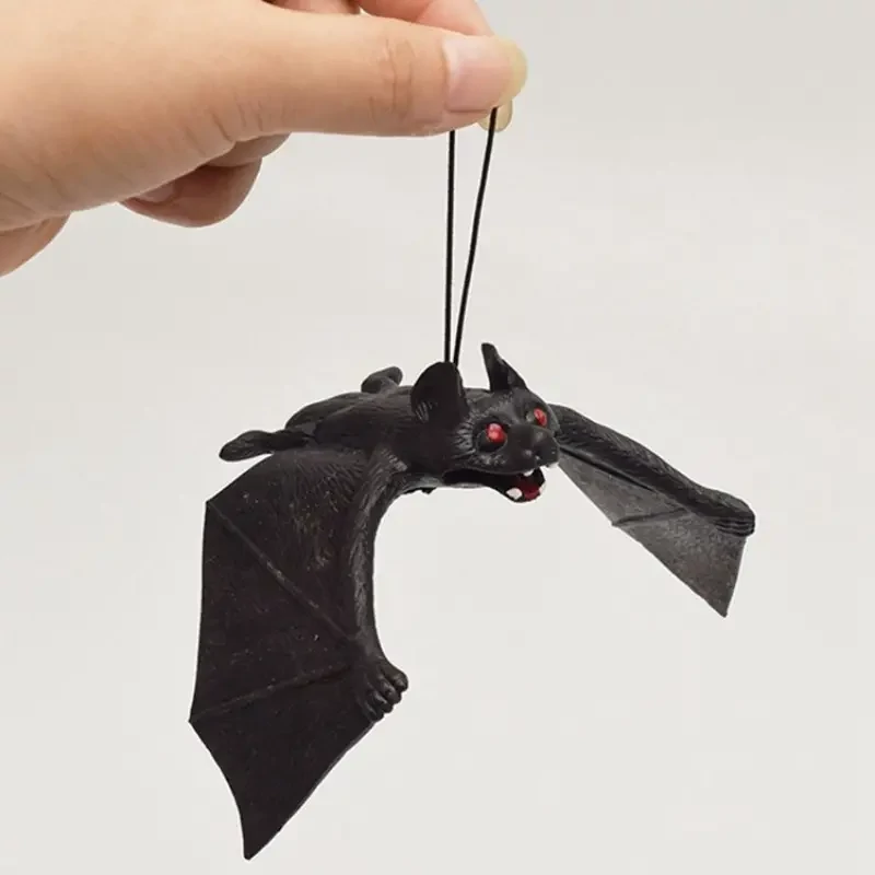 Gumi denevér, felakasztható Halloween dekoráció, FEKETE